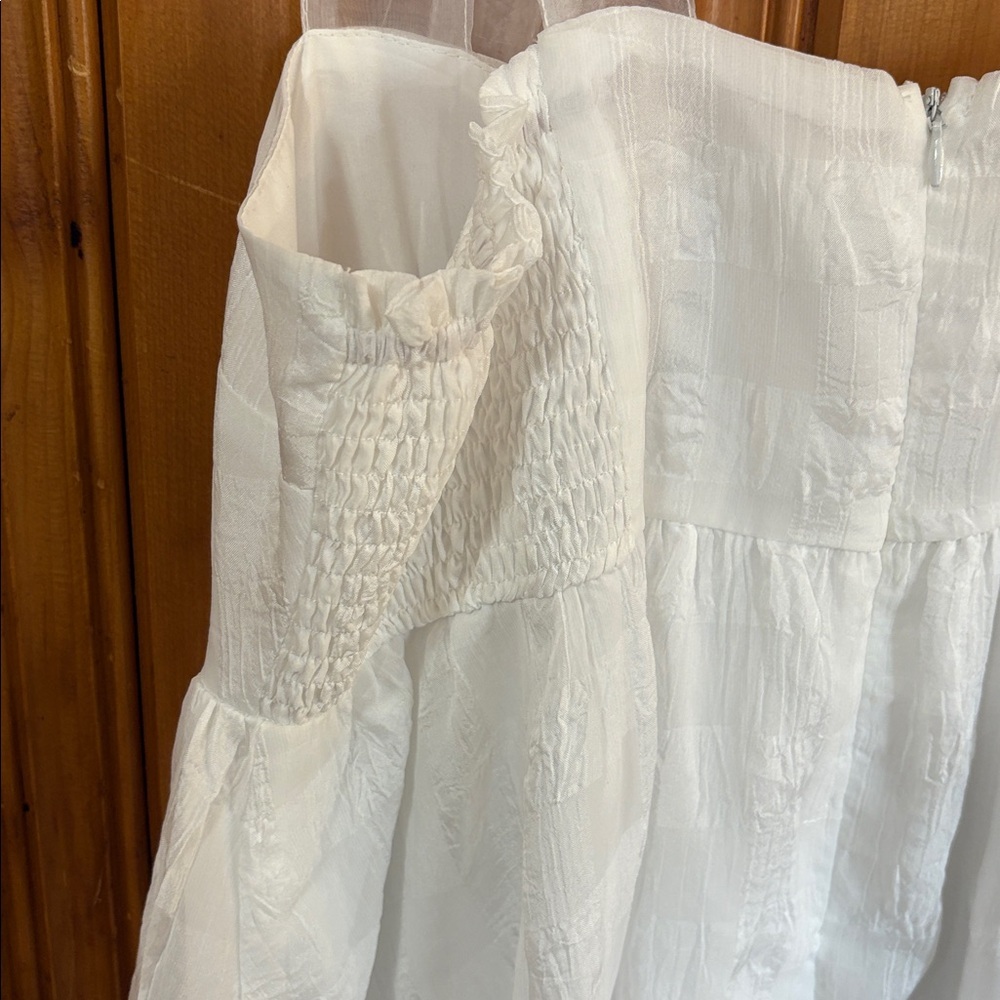 NWT! Day + Moon Elegant White Mini Dress with Sheer Bow Straps - Size Large - Picture 8 of 9